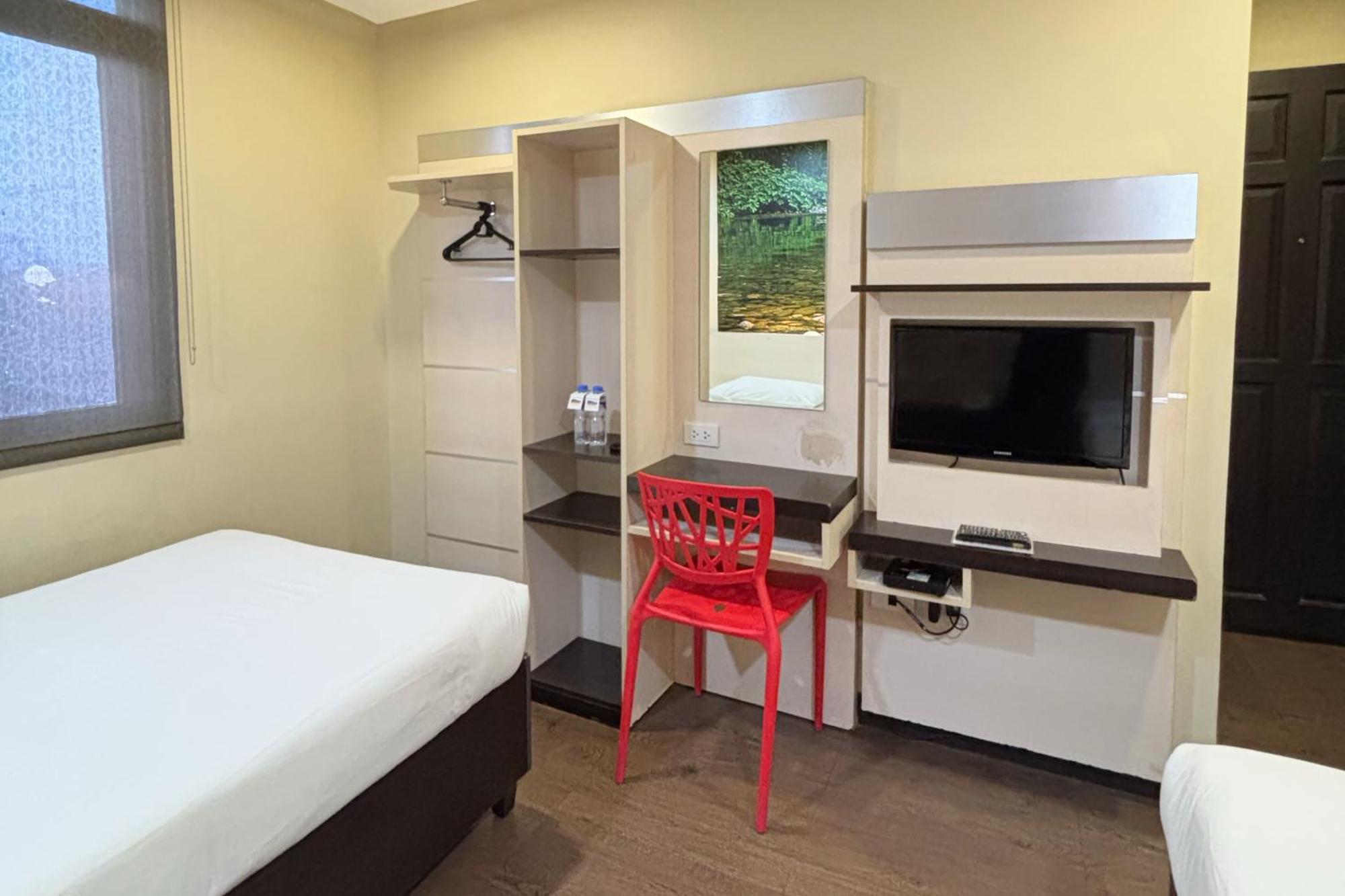 Sugbutel Family Hotel Cebu Powered By Cocotel Exteriér fotografie